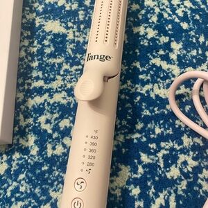 L'ange Hair Styling Tool in pink